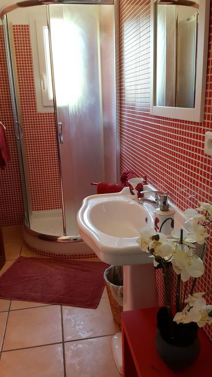 Chambres D'Hotes Des Huppes Nîmes Eksteriør billede