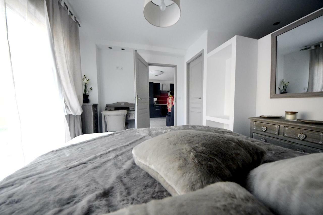 Chambres D'Hotes Des Huppes Nîmes Eksteriør billede